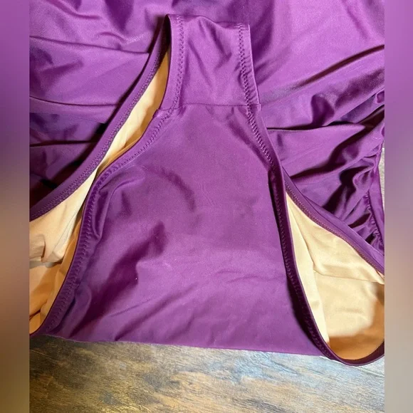 J. Crew Ruched One-Shoulder One-Piece
Swimsuit Iris Purple 14 UPF 50 Padding - Picture 6 of 12